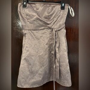 Morgan & Co. Strapless Embellished Mauve Cocktail Dress with Sash. Size 3/4.
